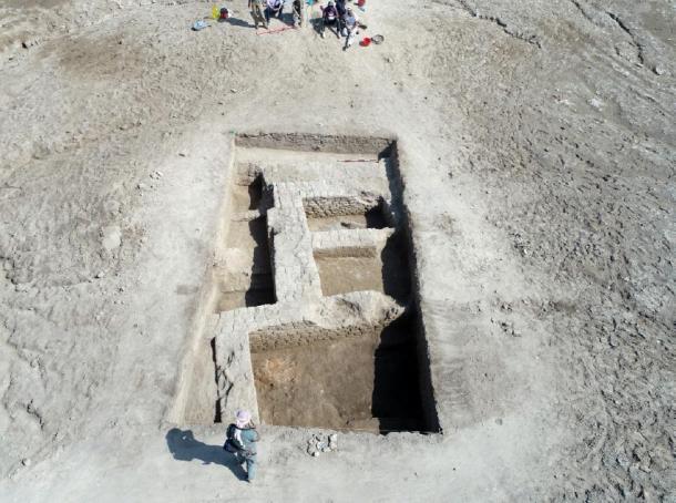 Tablettes cunéiformes et crétules découvertes en Irak