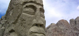 La Terre des Incas et ses montagnes sculptées