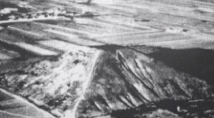 Pyramideblanchechine