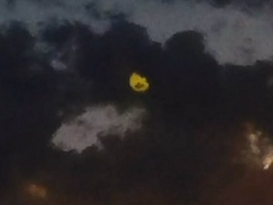 OVNI : Sacramento, nuage réfléchissant ou ovni ?